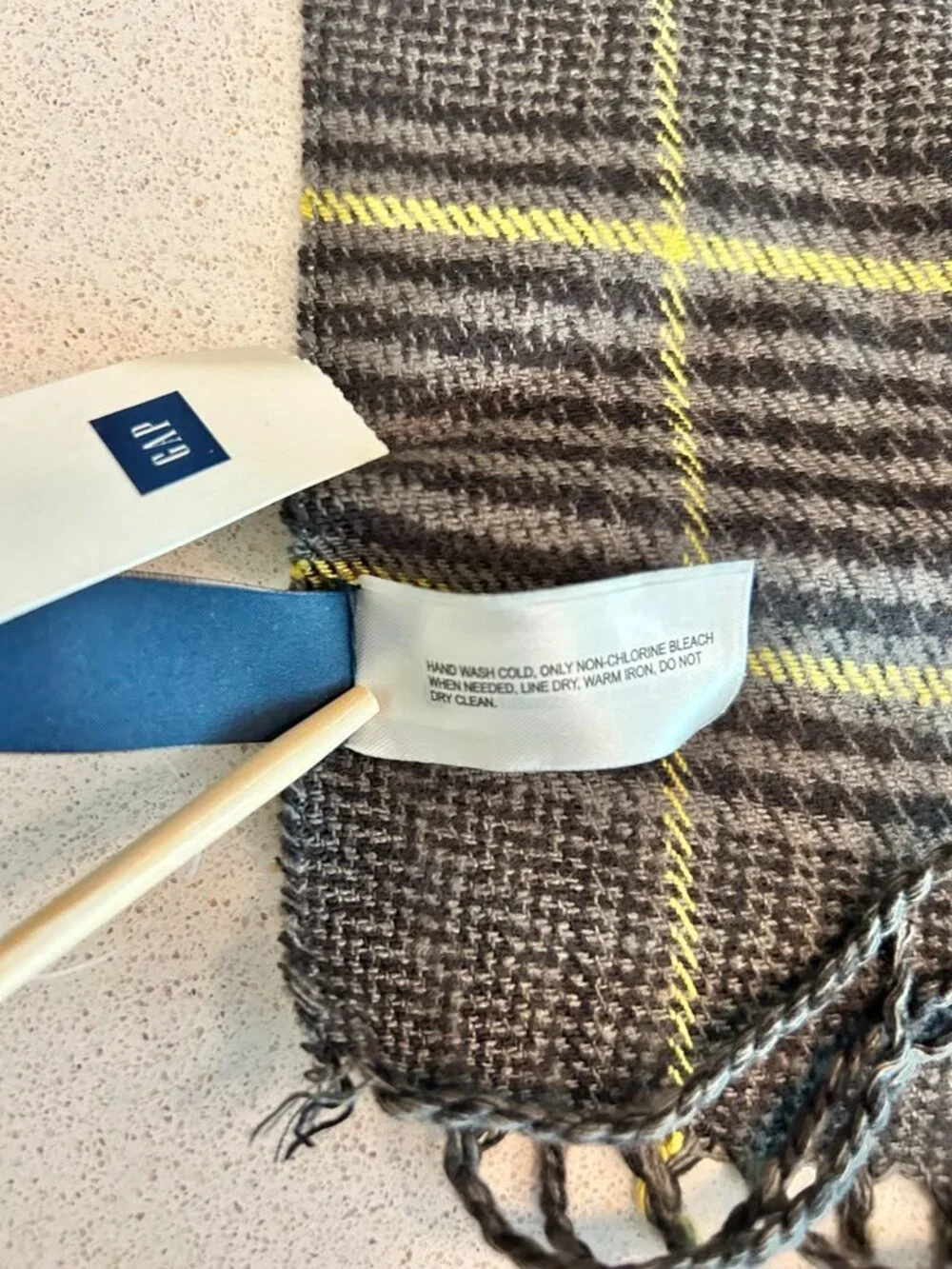 GAP Plaid Tartan Scarf – Brown Black Olive Gold – 100% Acrylic – NWT
